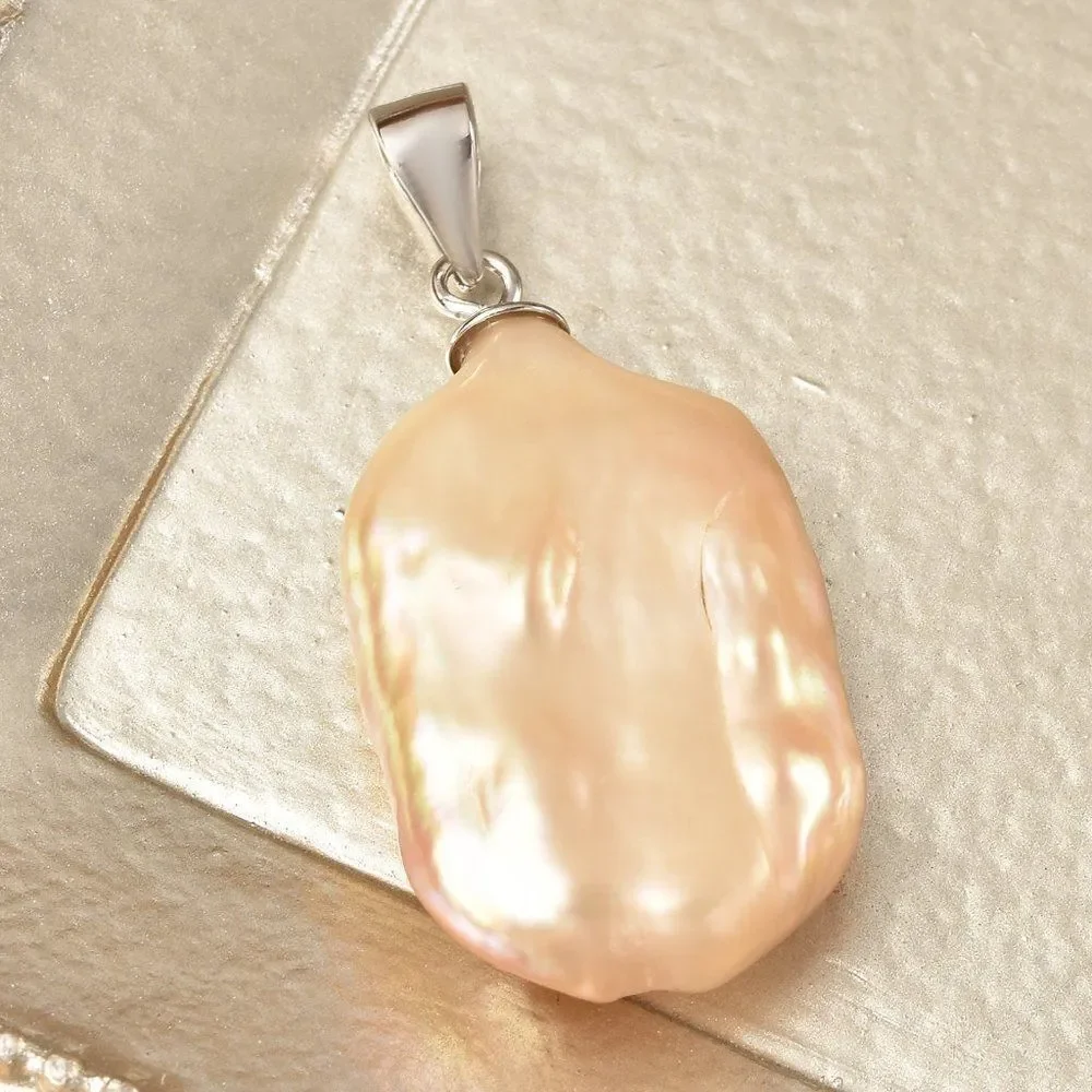 N/A nwt peach
