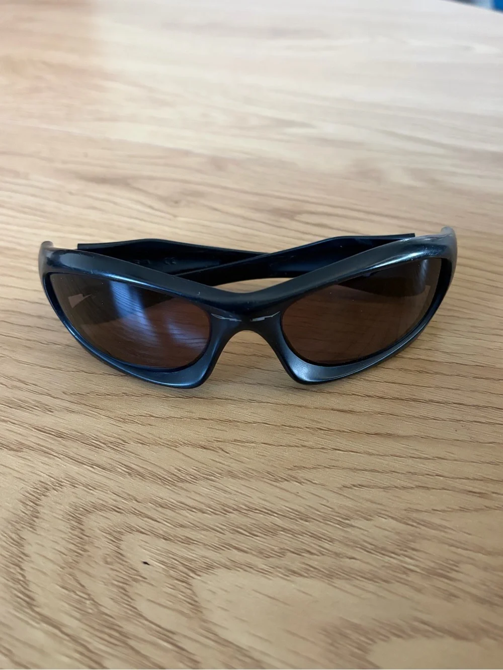 Oakley sport sunglasses
