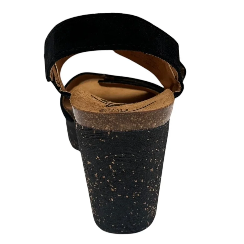 OTBT Peasant Women's Wedge Adjustable Suede Sandal Size 7.5 (Fits like 8) Black