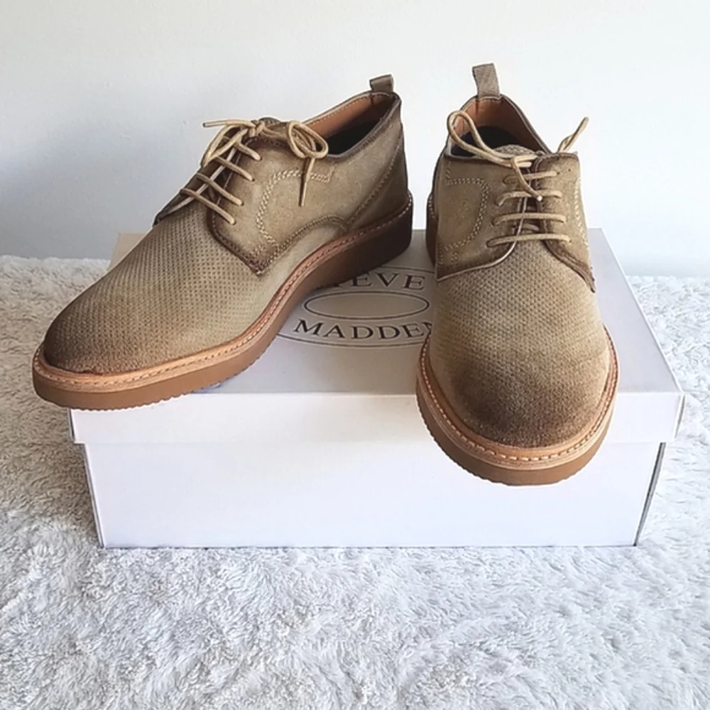 Steve Madden Voyagee Suede Oxford Shoe