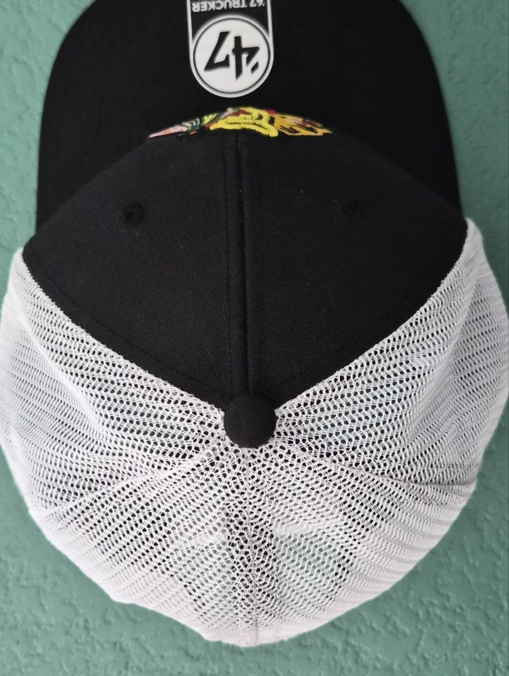 Chicago Blackhawks ‘47 Trucker Hat Snapback NHL OSFA NWT