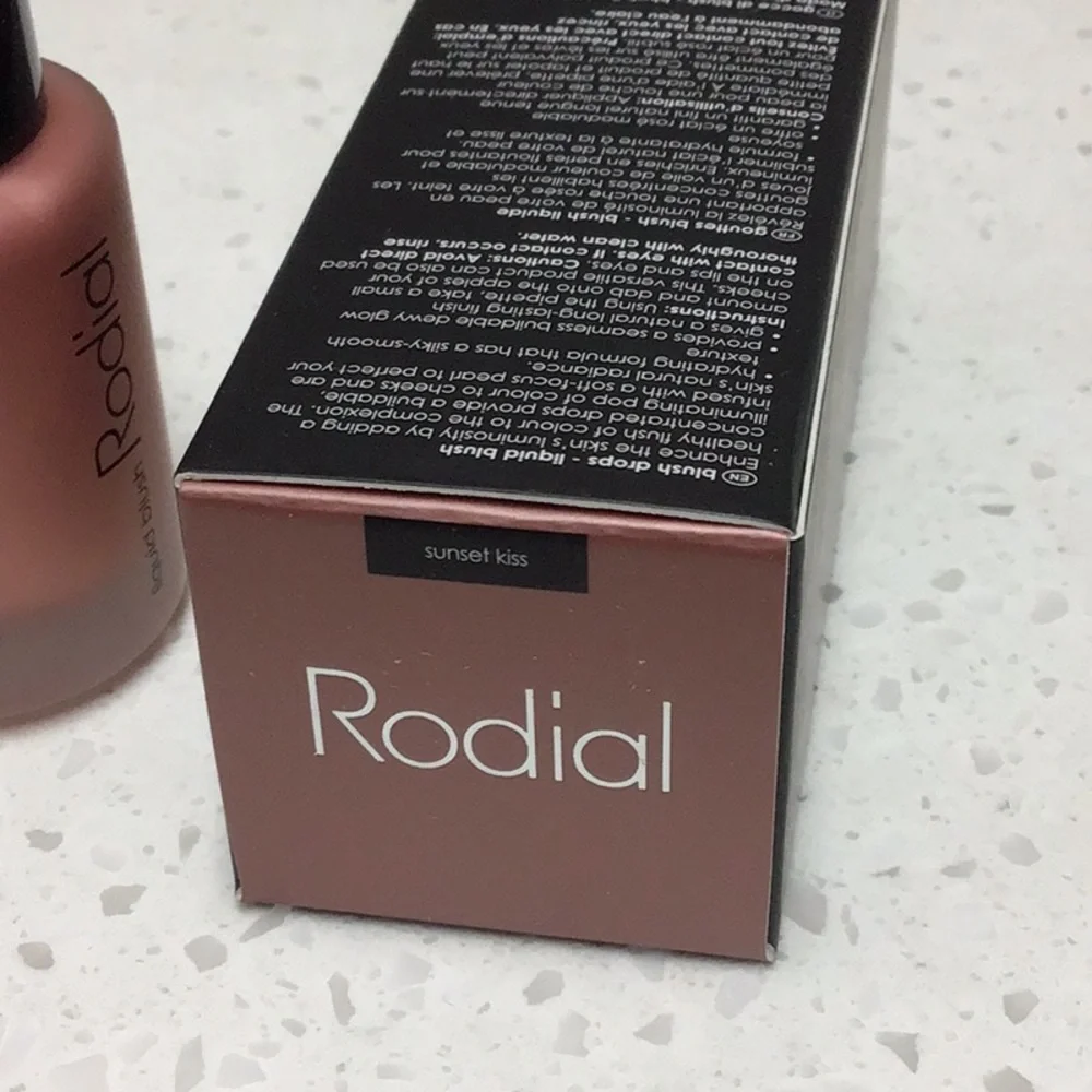 Rodial sunset kiss