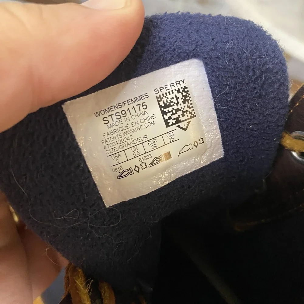 Sperry boots womens
