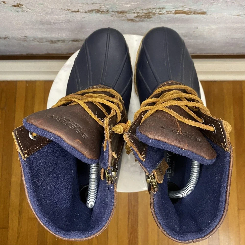 Sperry boots womens