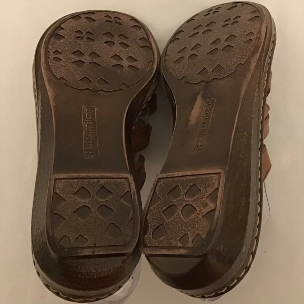 Naturalizer size leather