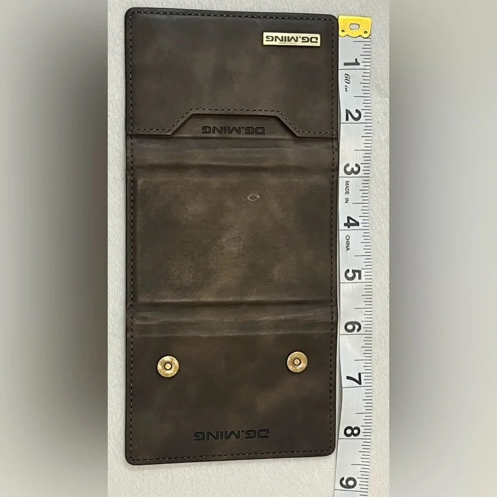 DG.MING sleek leather