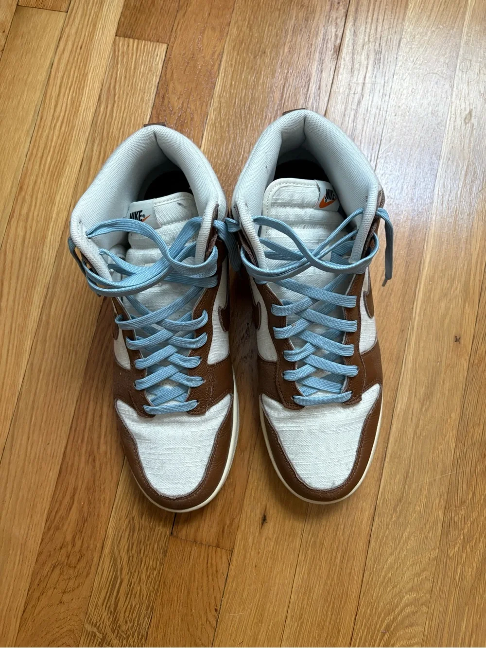 Nike brown versatile casual