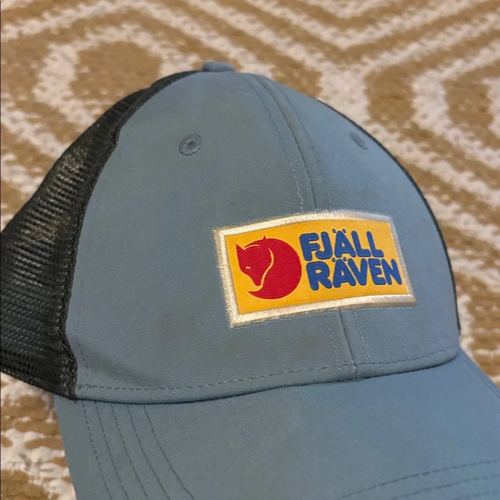 Fjallraven size very