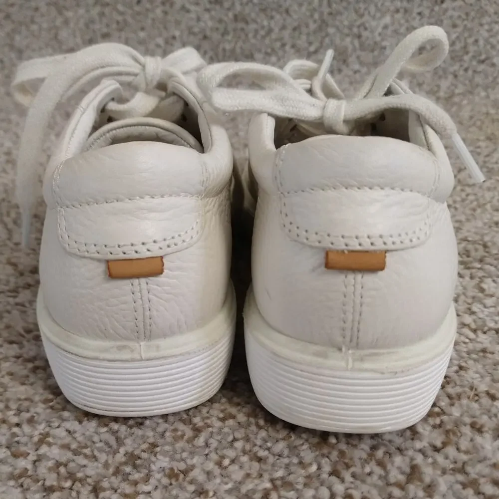 Ecco minimal white