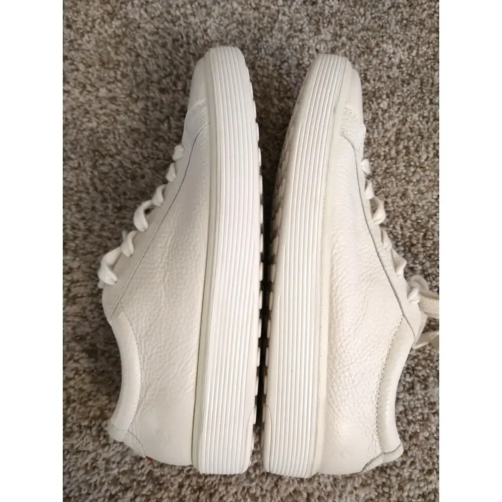 Ecco minimal white