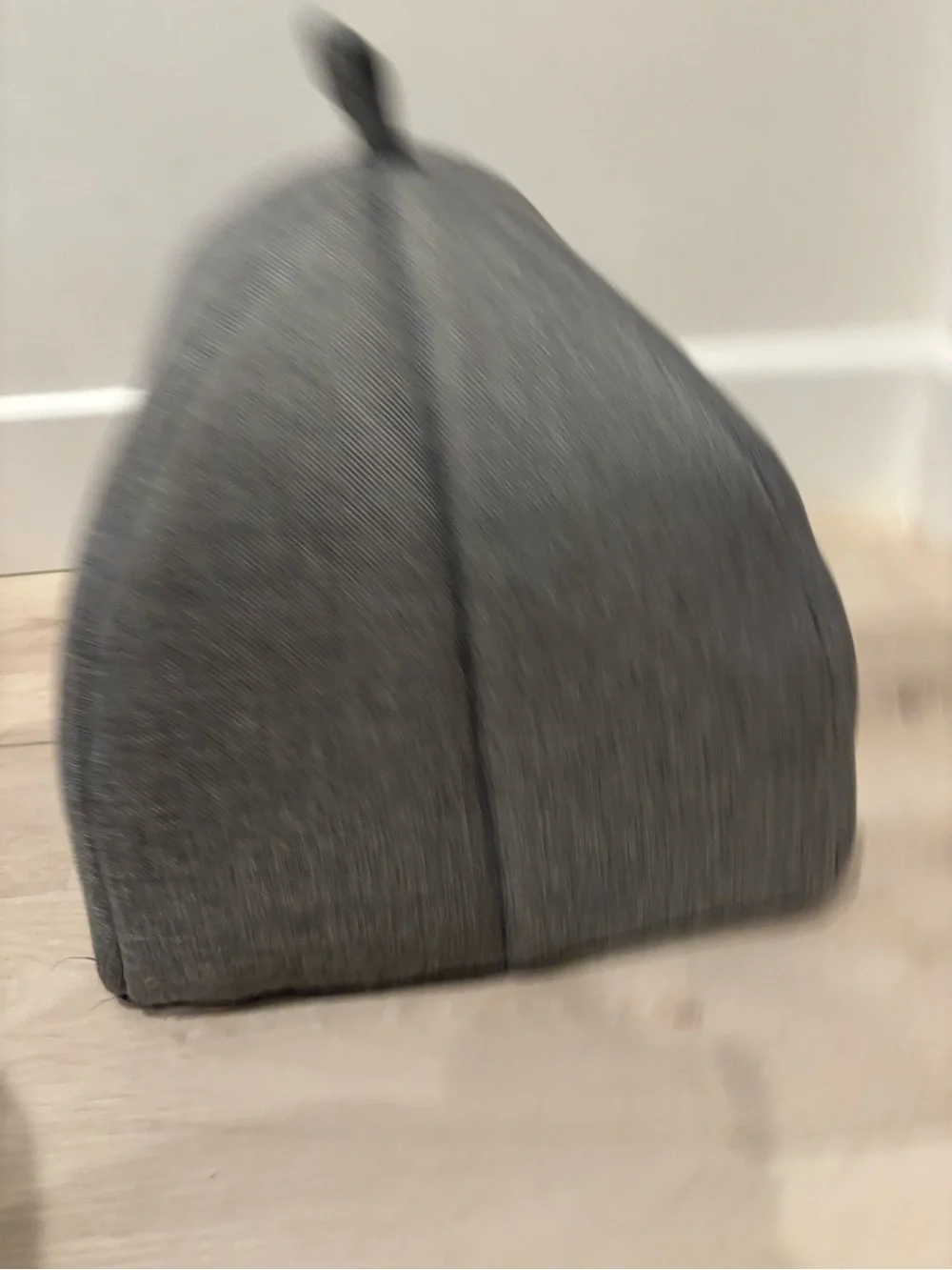 Litter box gray cozy