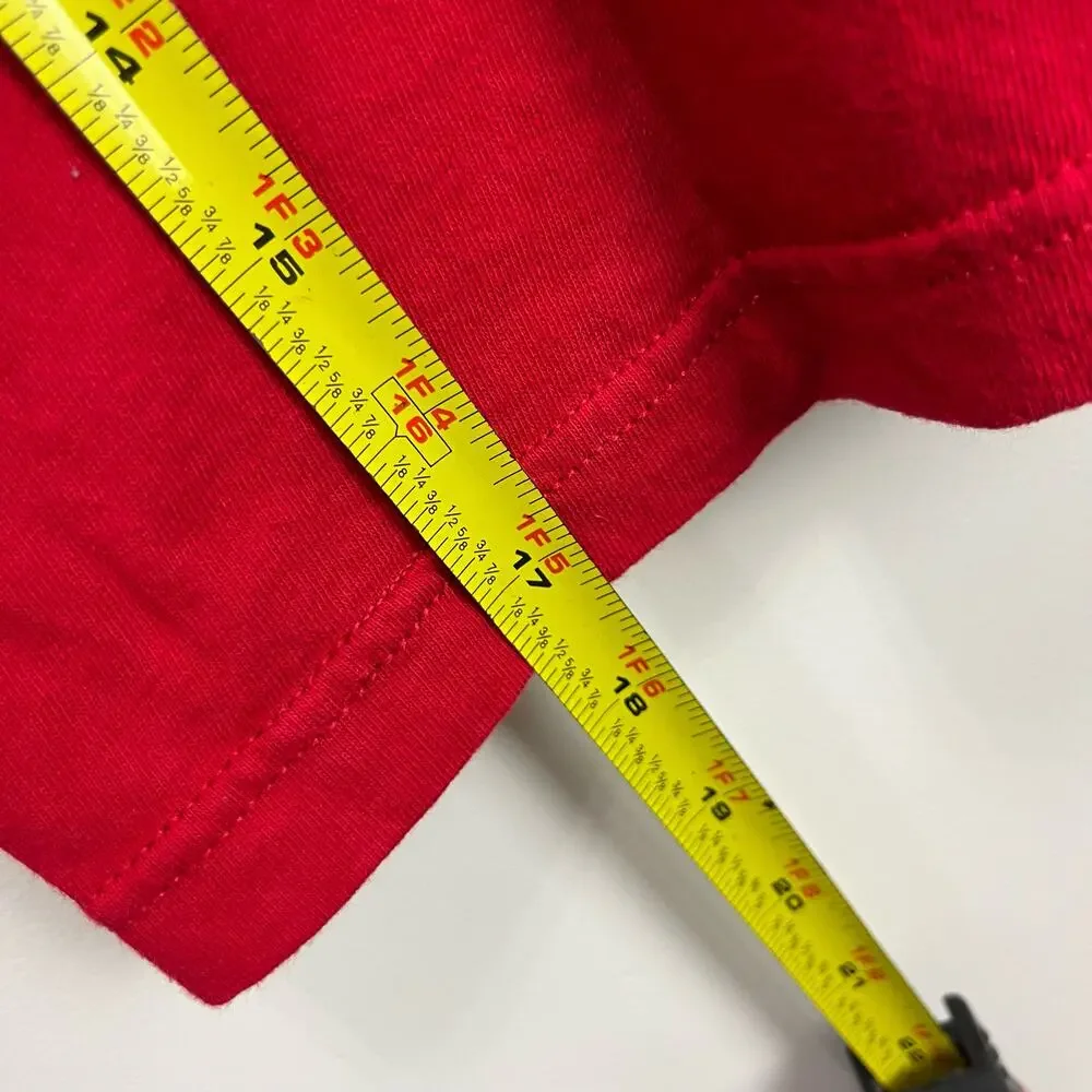 Vintage honors red