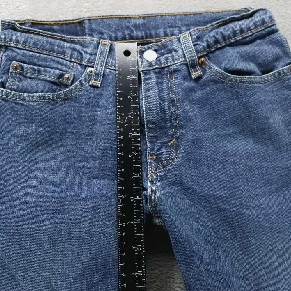 Levis before purchasing