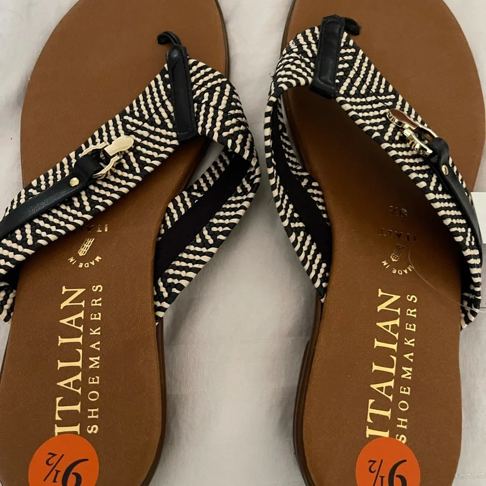 Italian Shoemakers Black and Cream Braided Thong Sandals
