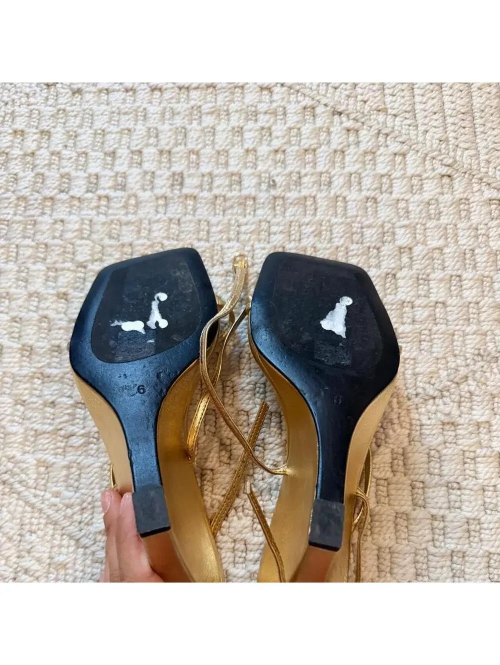 Jeffrey Campbell size retail