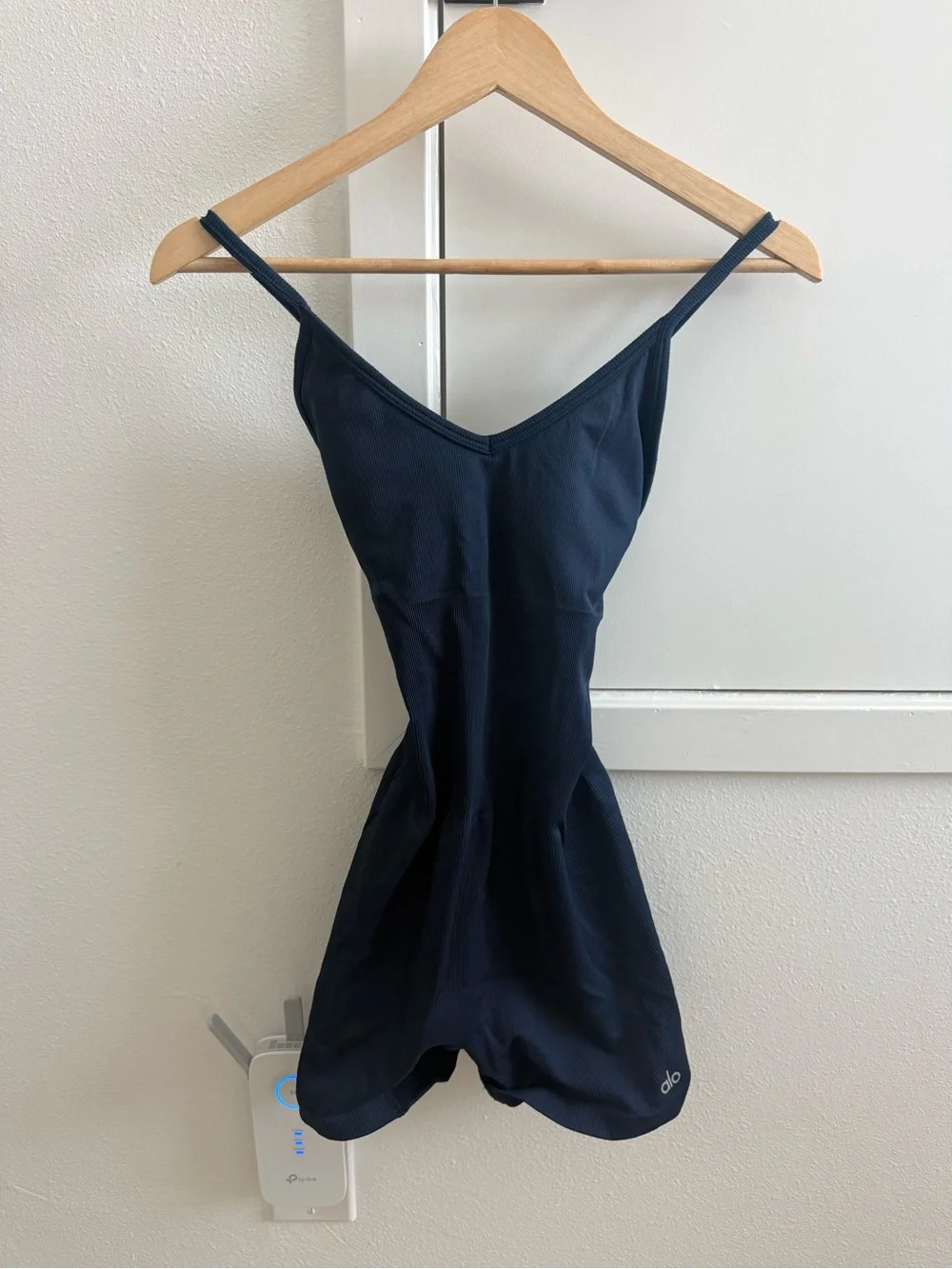 ALO Yoga lightly straps
