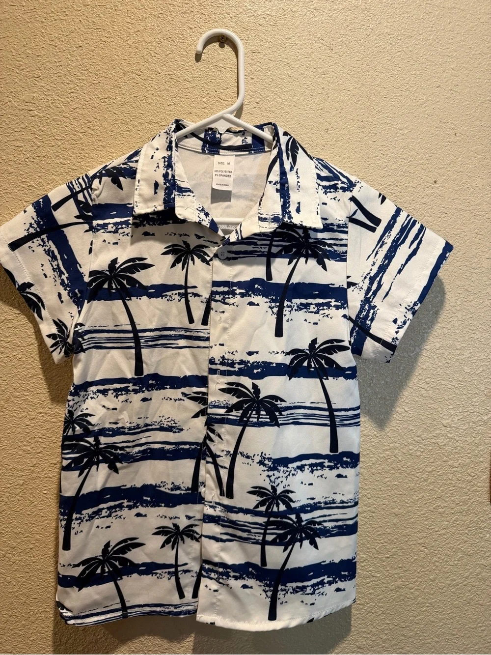 Youth Boys Medium  White & Navy Palm Print Short Sleeve Shirt