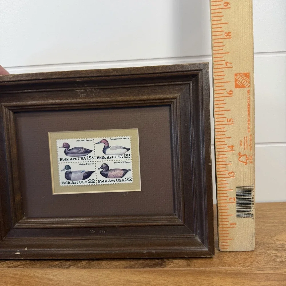 The Unbranded Brand framed vtg