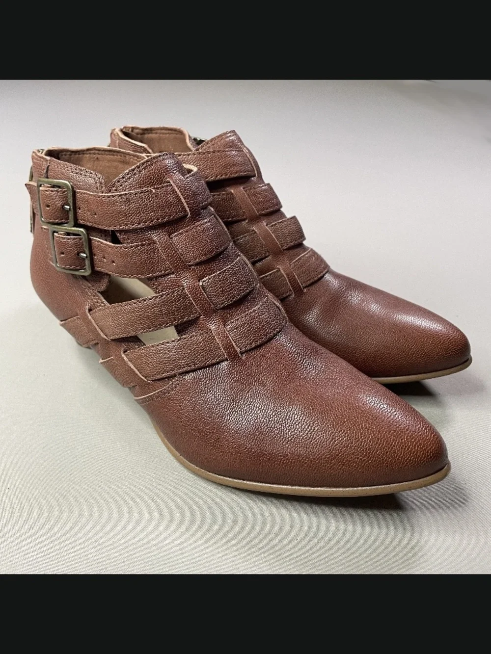 NEW Clarks Shoes Womens 6.5 brown leather mena leather ankle boots boho indie
