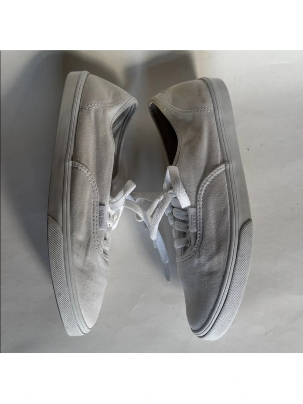Vans authentic white