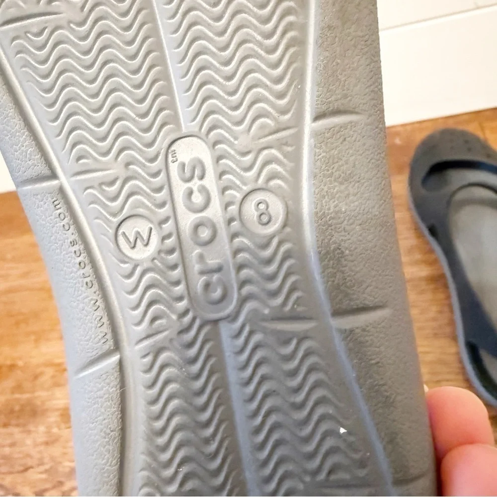 CROCS great preowned