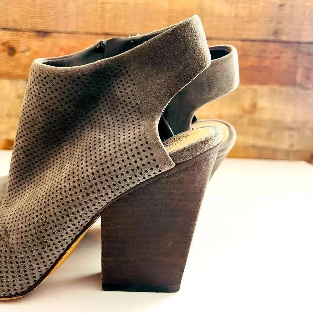Vince Camuto side smoke