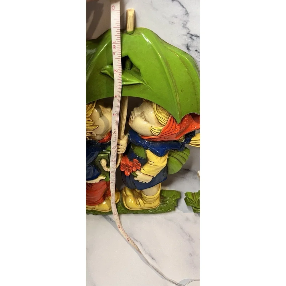 Set of 2 Homco Wall Decor 1977 Boy & Girl With Umbrella Kiss Boy & Girl Bench
