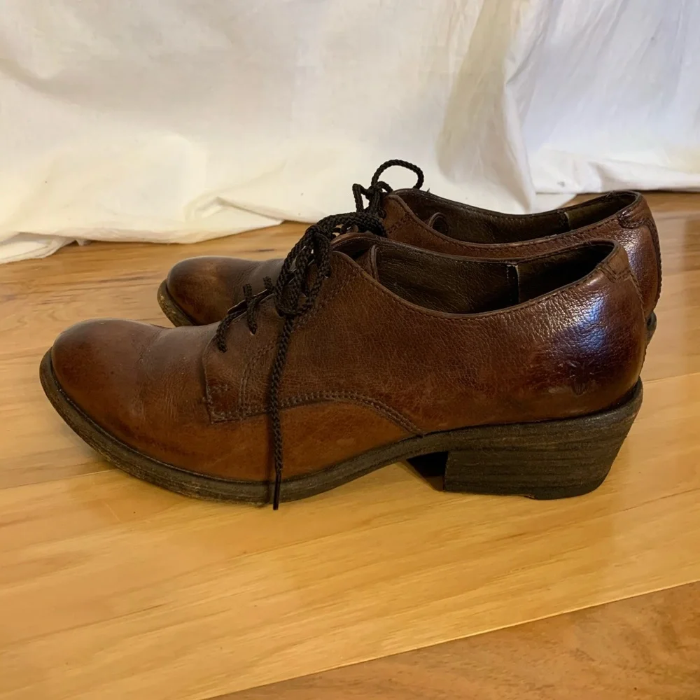 Frye classic women