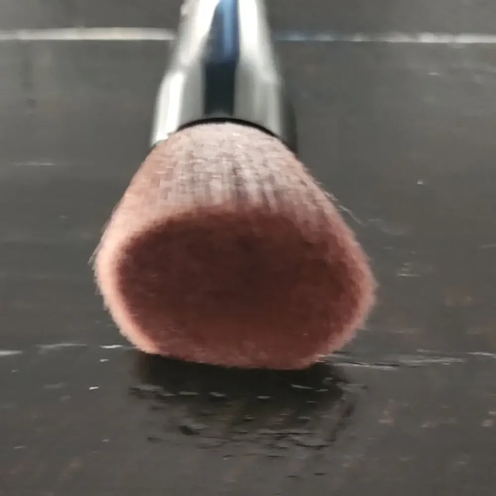 bareMinerals precision applicator