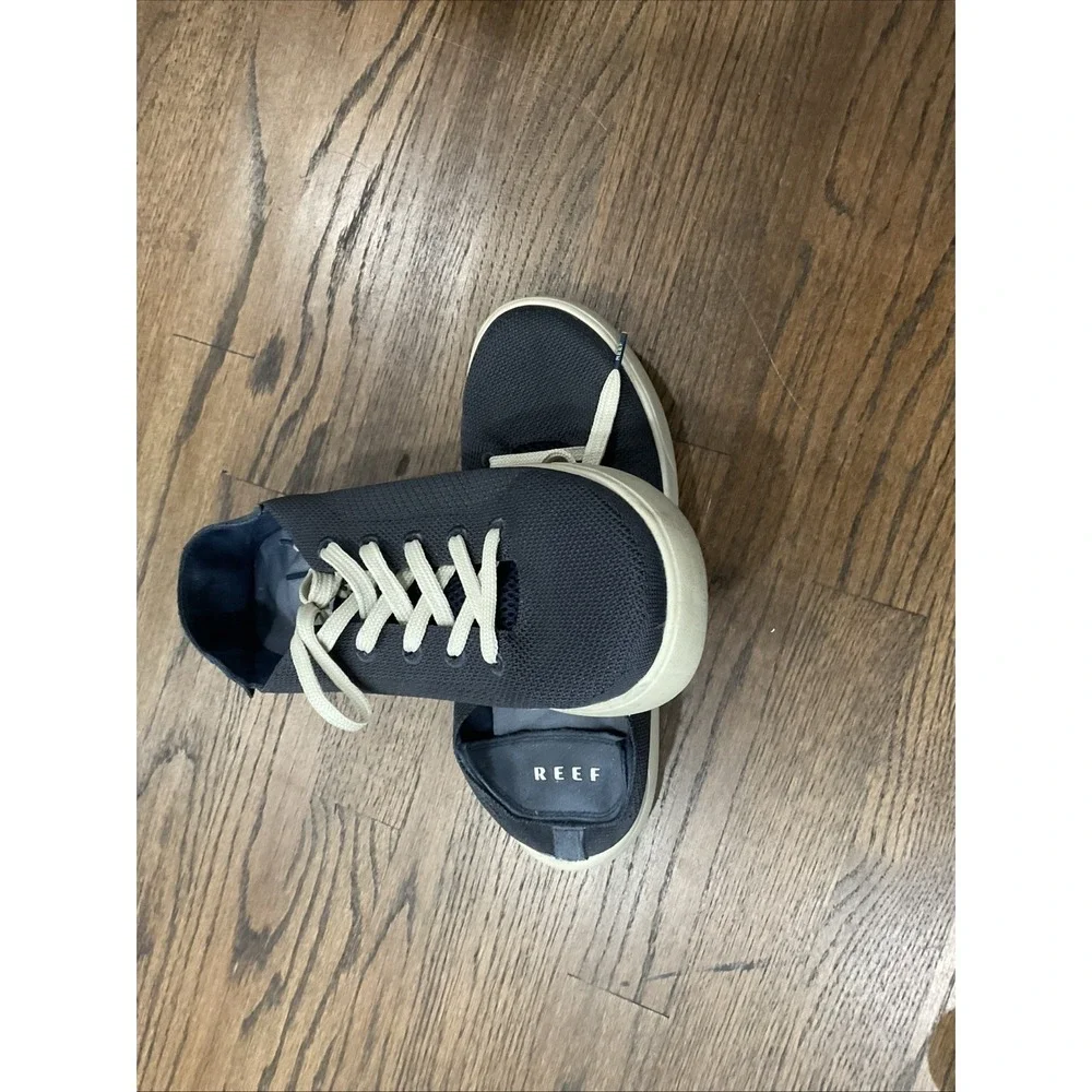 Reef deck shoes