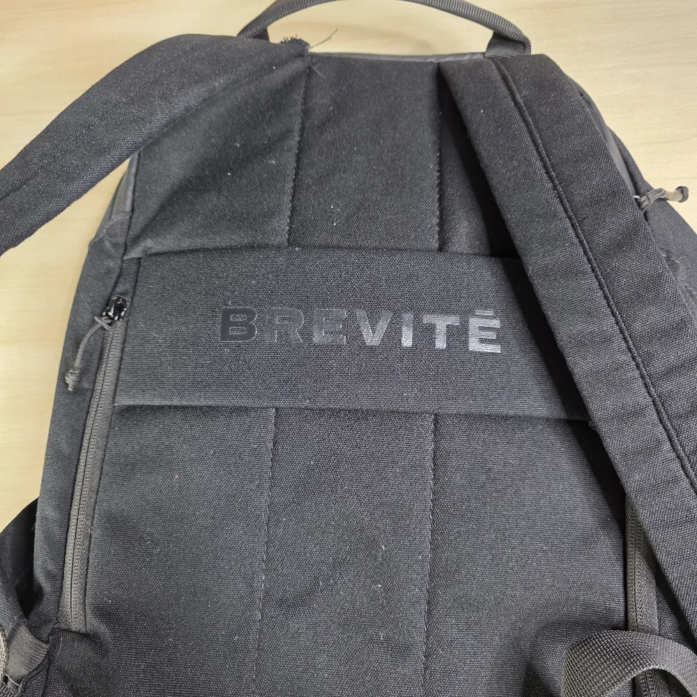 Brevite everyday backpack