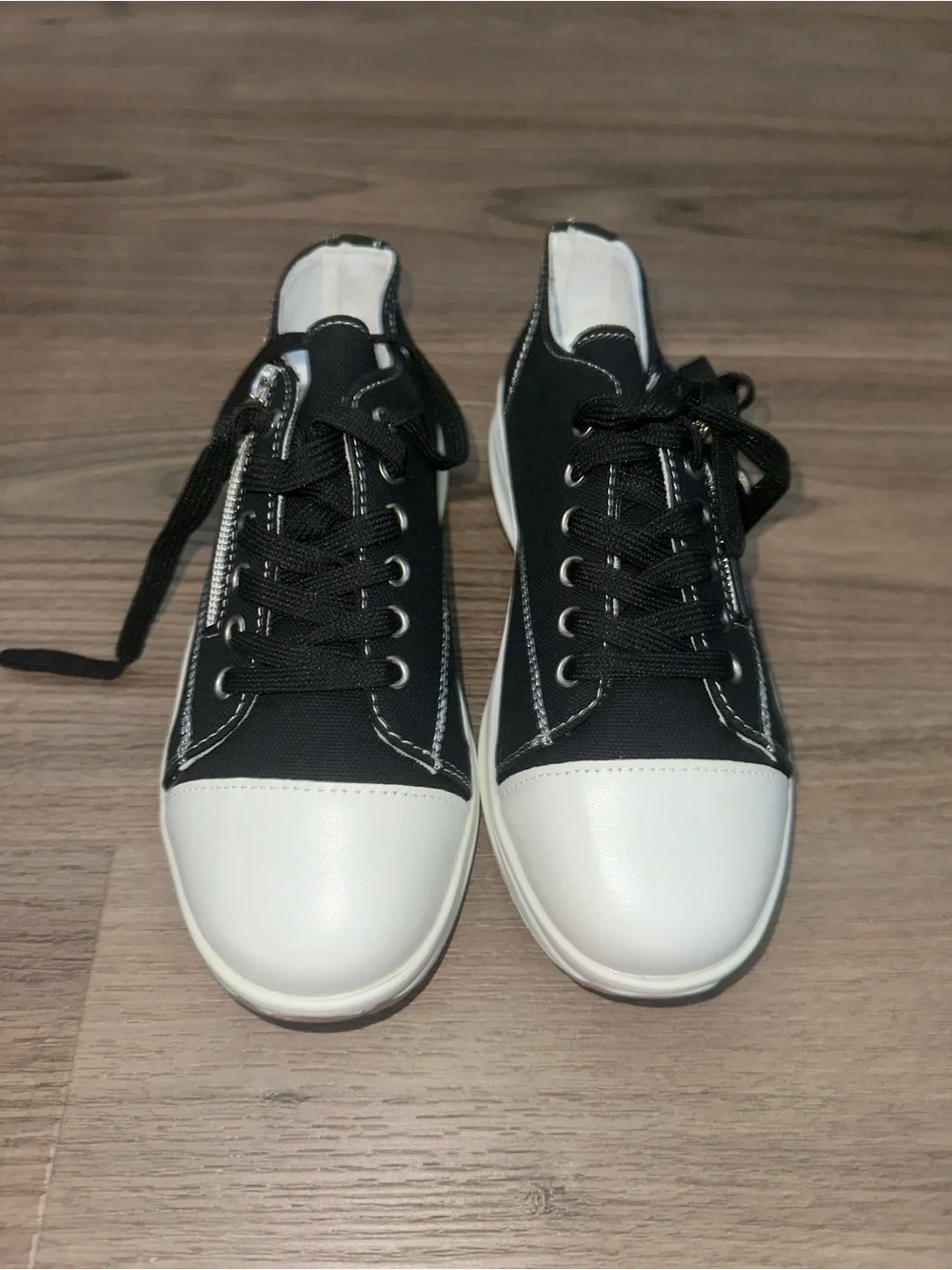 Black & White Zipper Accent Lace-Up Sneaker 6