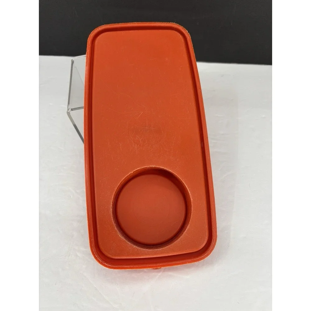 VGT Tupperware Red Replacement Lid 470-18