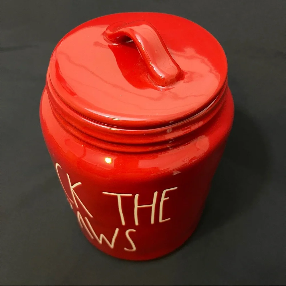 💸 Deck the Paws Ceramic Treat Container & Naughty/Nice Picture Frame Ornamental