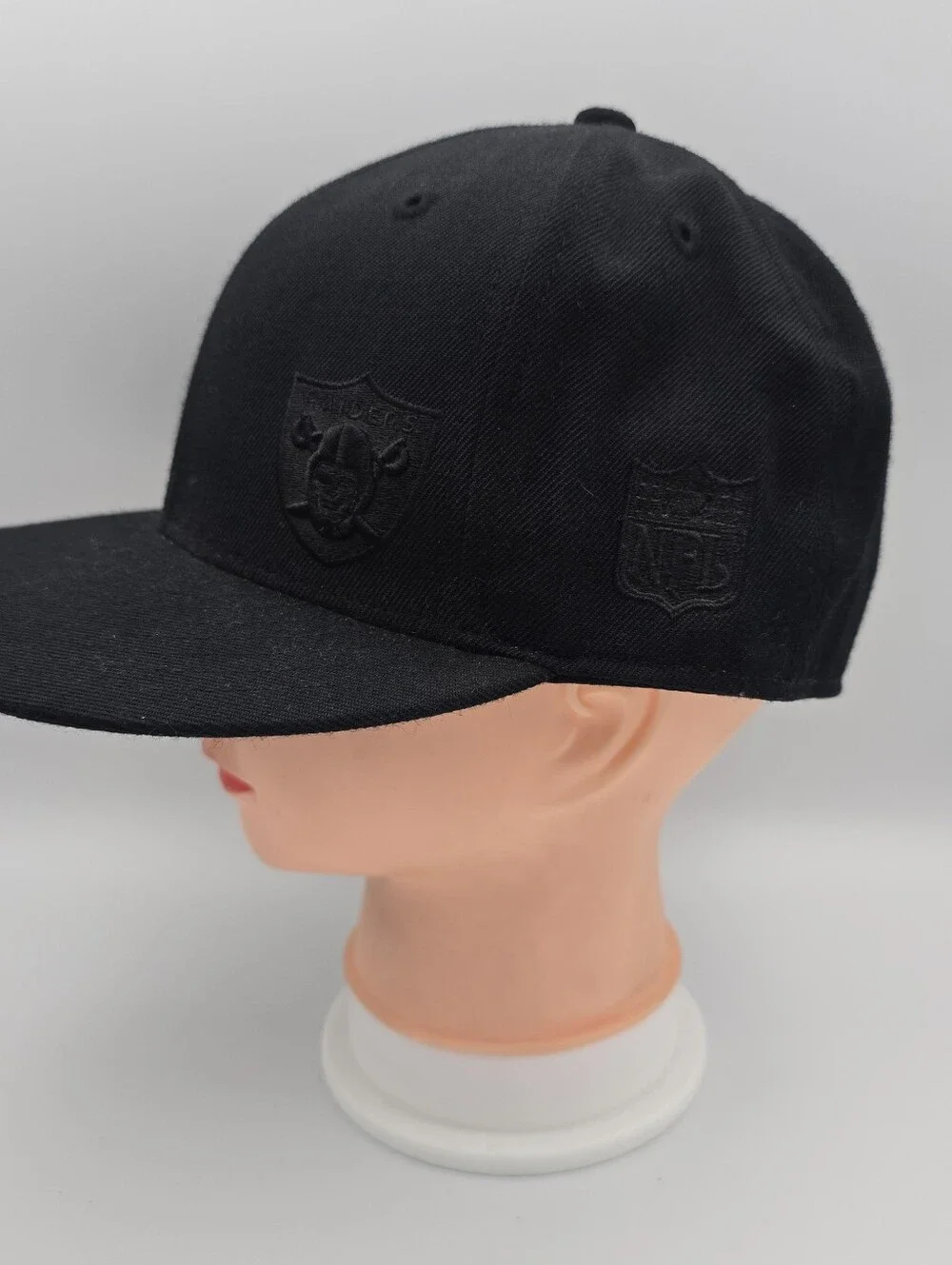 N/A under rips hat