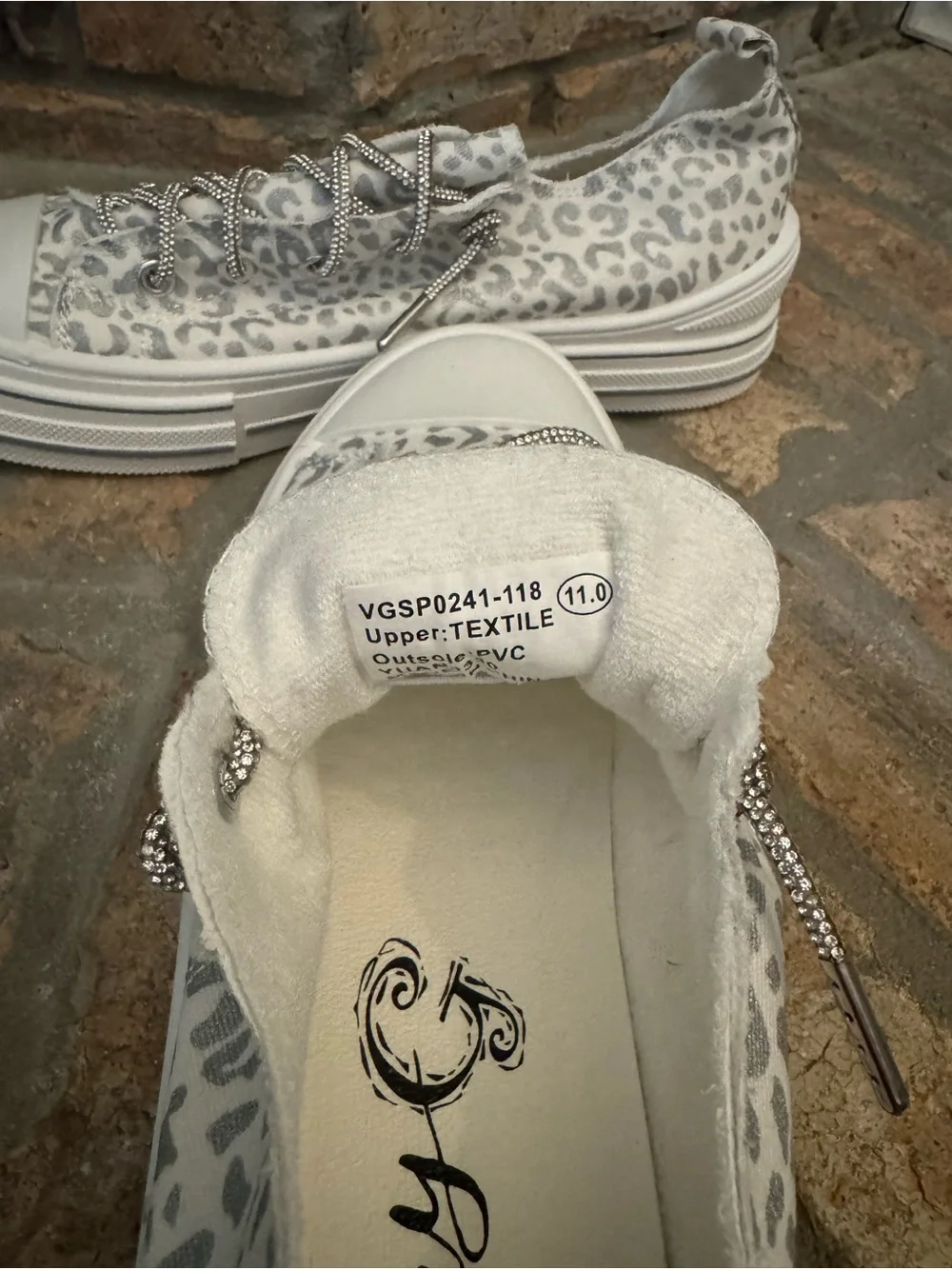 Very G stylish women
