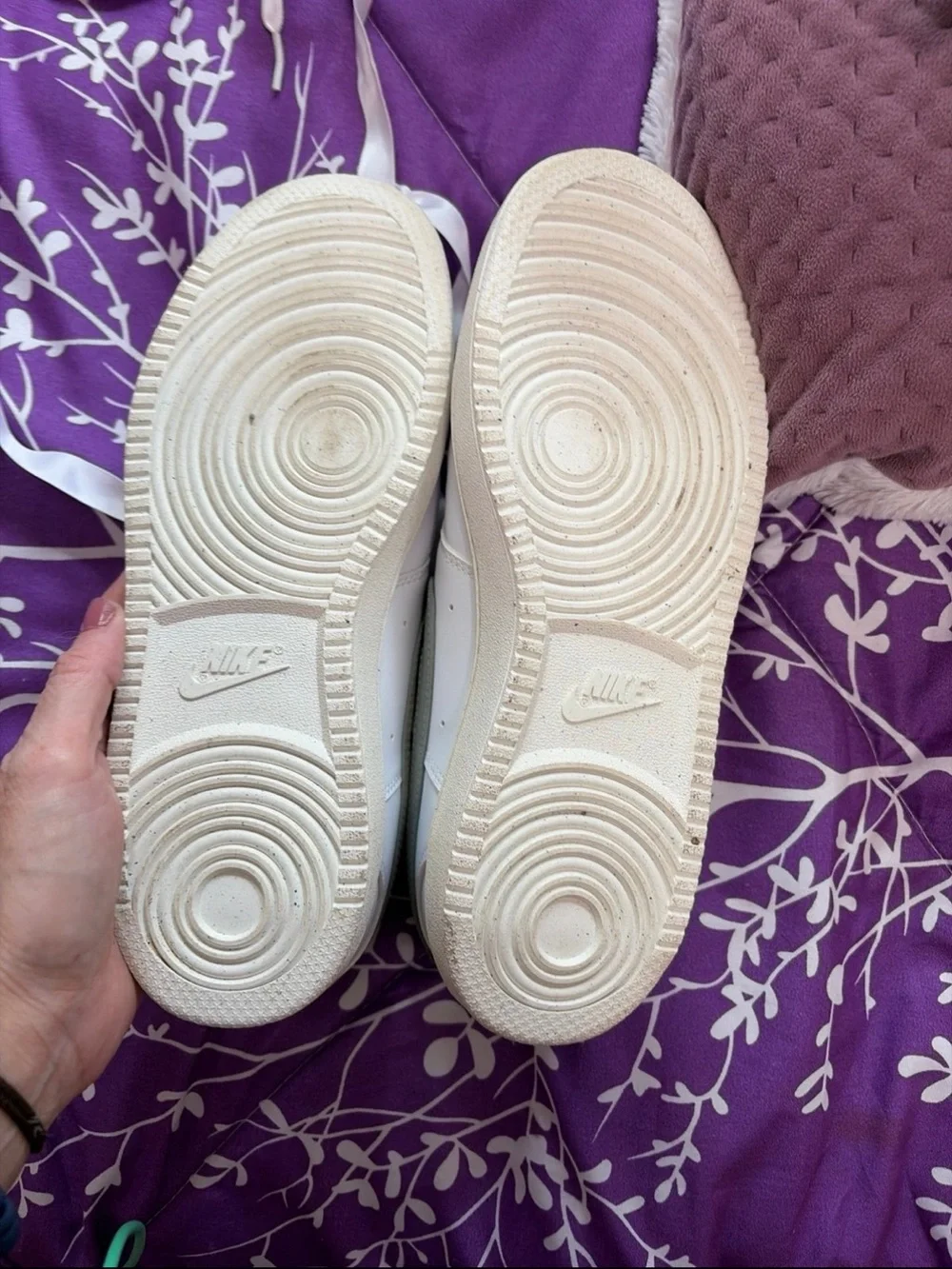 Nike low top