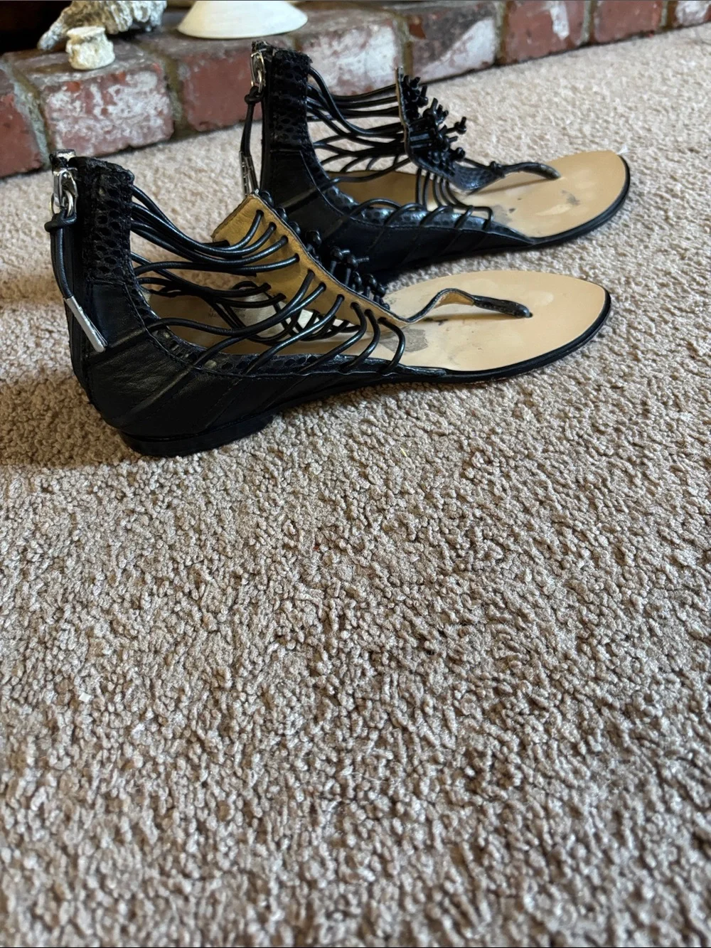 W by Worth chic black