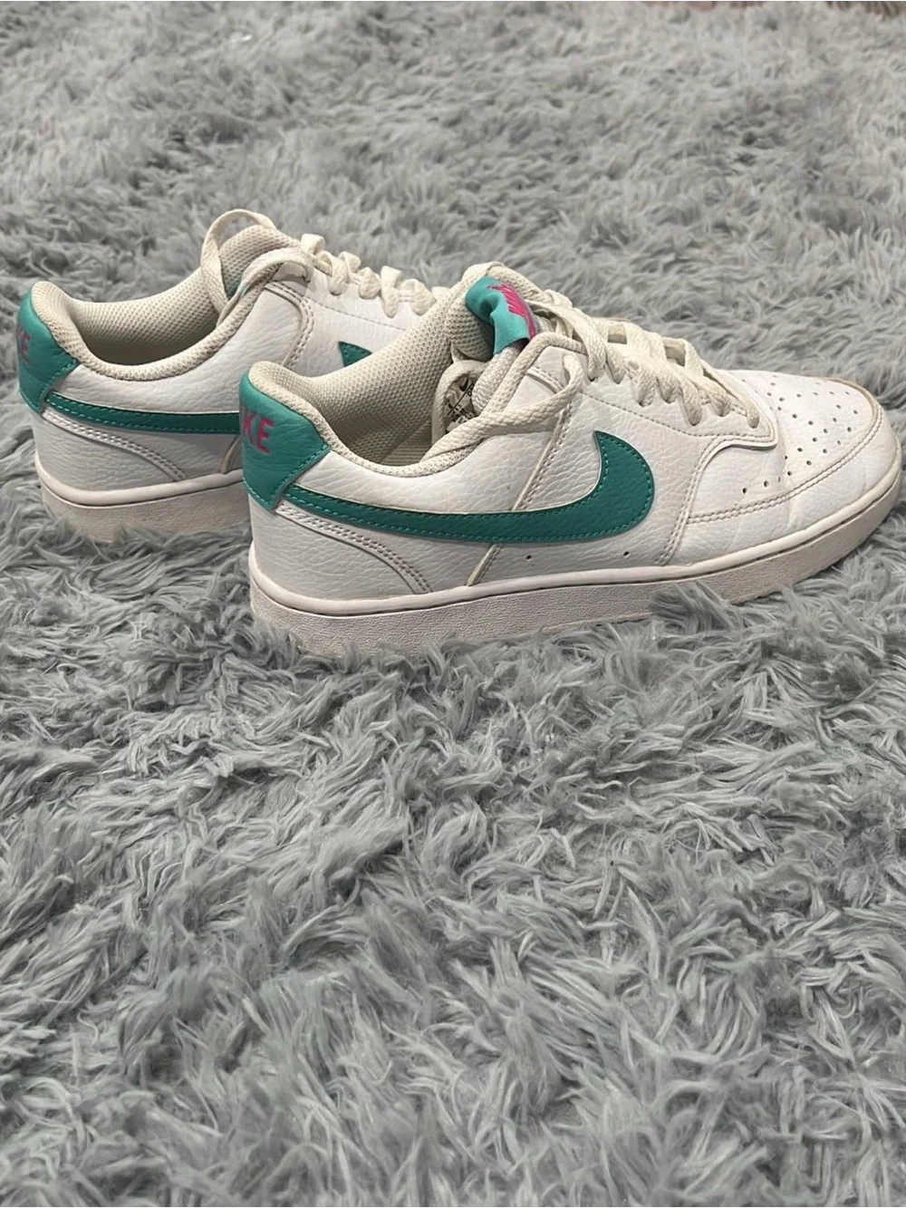 Nike Women's White Sneaker