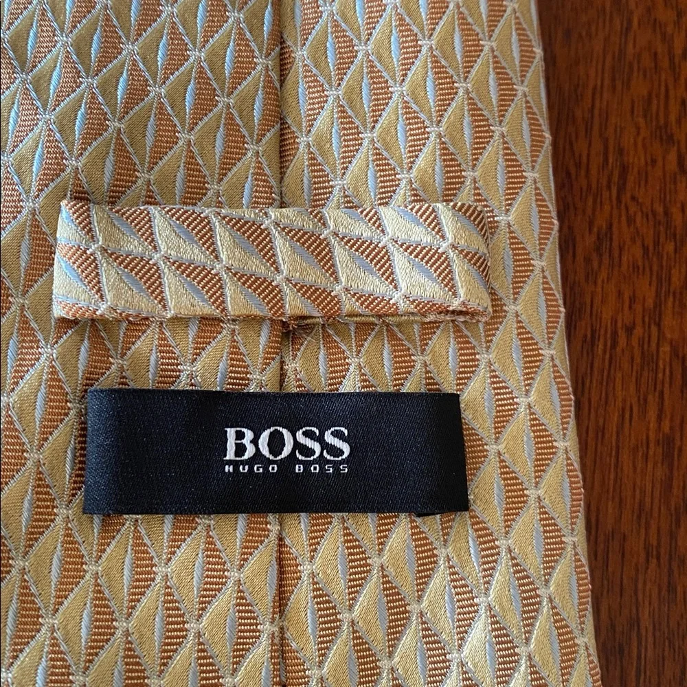 Hugo Boss sophisticated gold