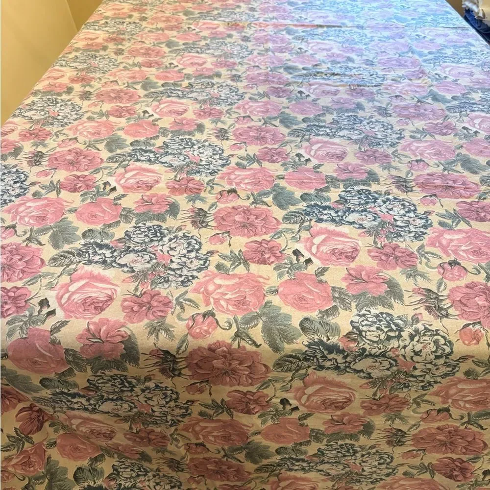 N/A 58x100” great