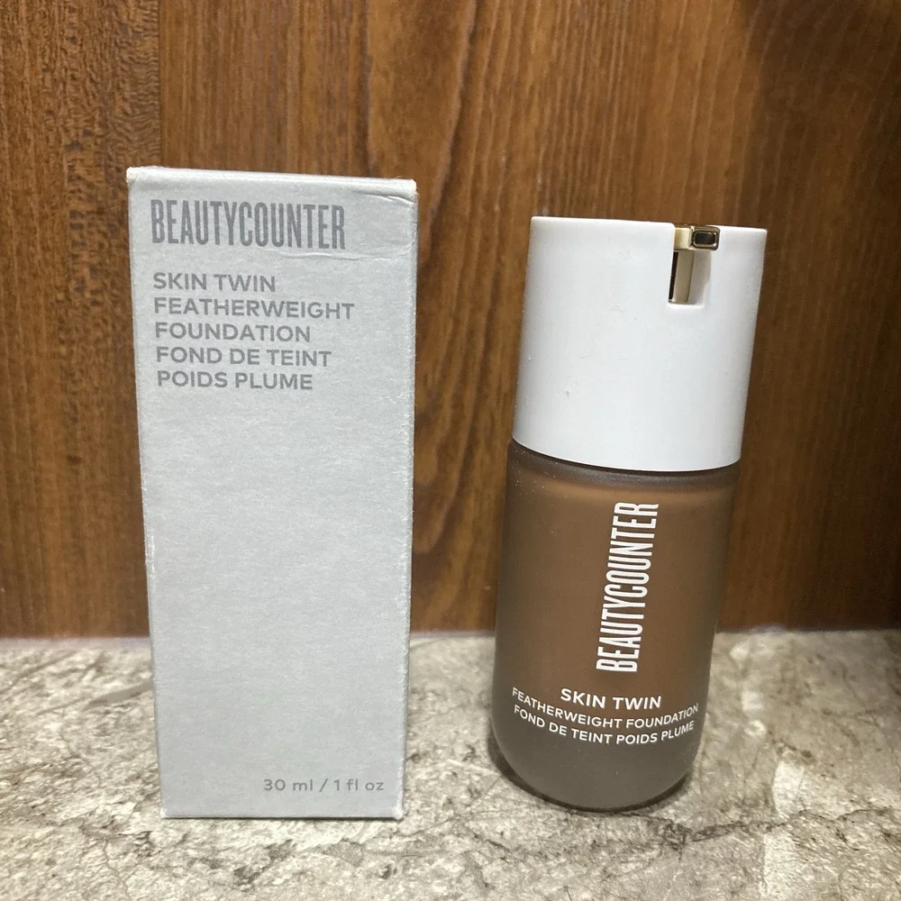 BeautyCounter Skin Twin Featherweight Foundation 1 Fl Oz Deep 630 new‎ in box