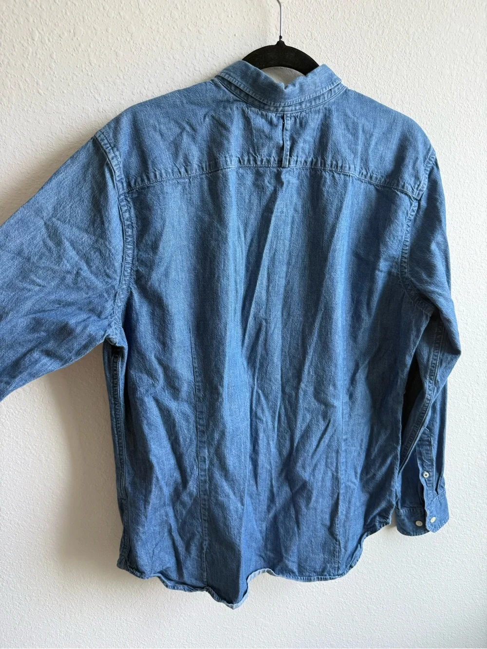 Banana Republic casual button great