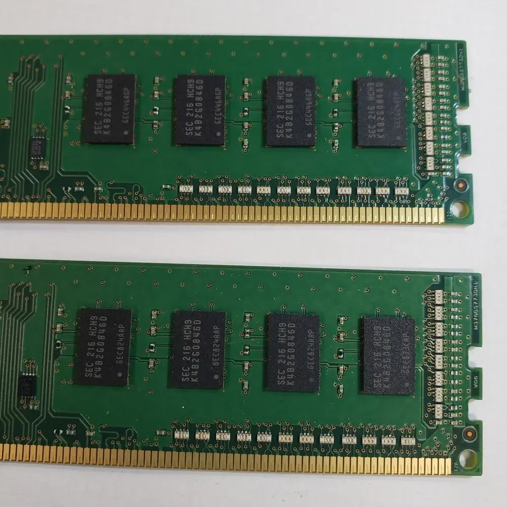 2pc - Samsung 2GB DDR3 1600MHz PC3-12800U Desktop Memory Module Lot