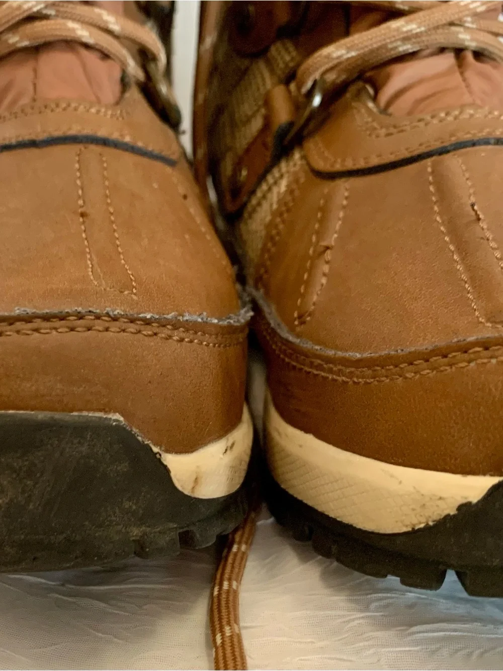 BearPaw warm stylish