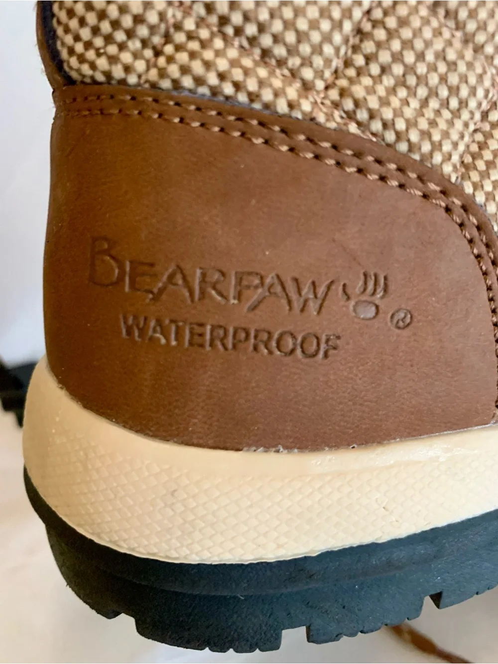 BearPaw warm stylish