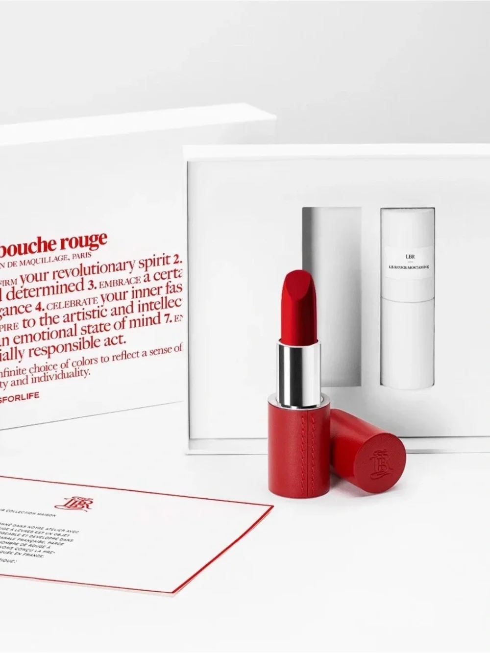 La bouche rouge brand new
