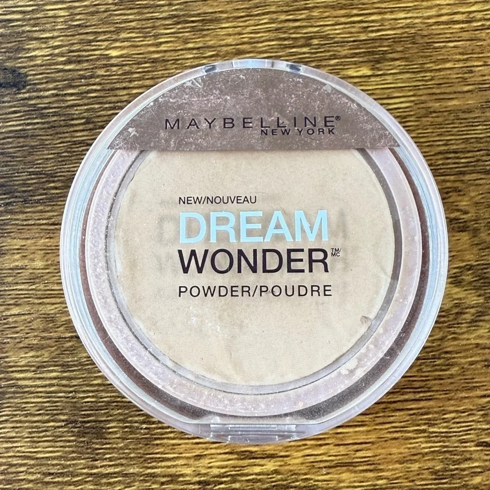 Maybelline compact powder