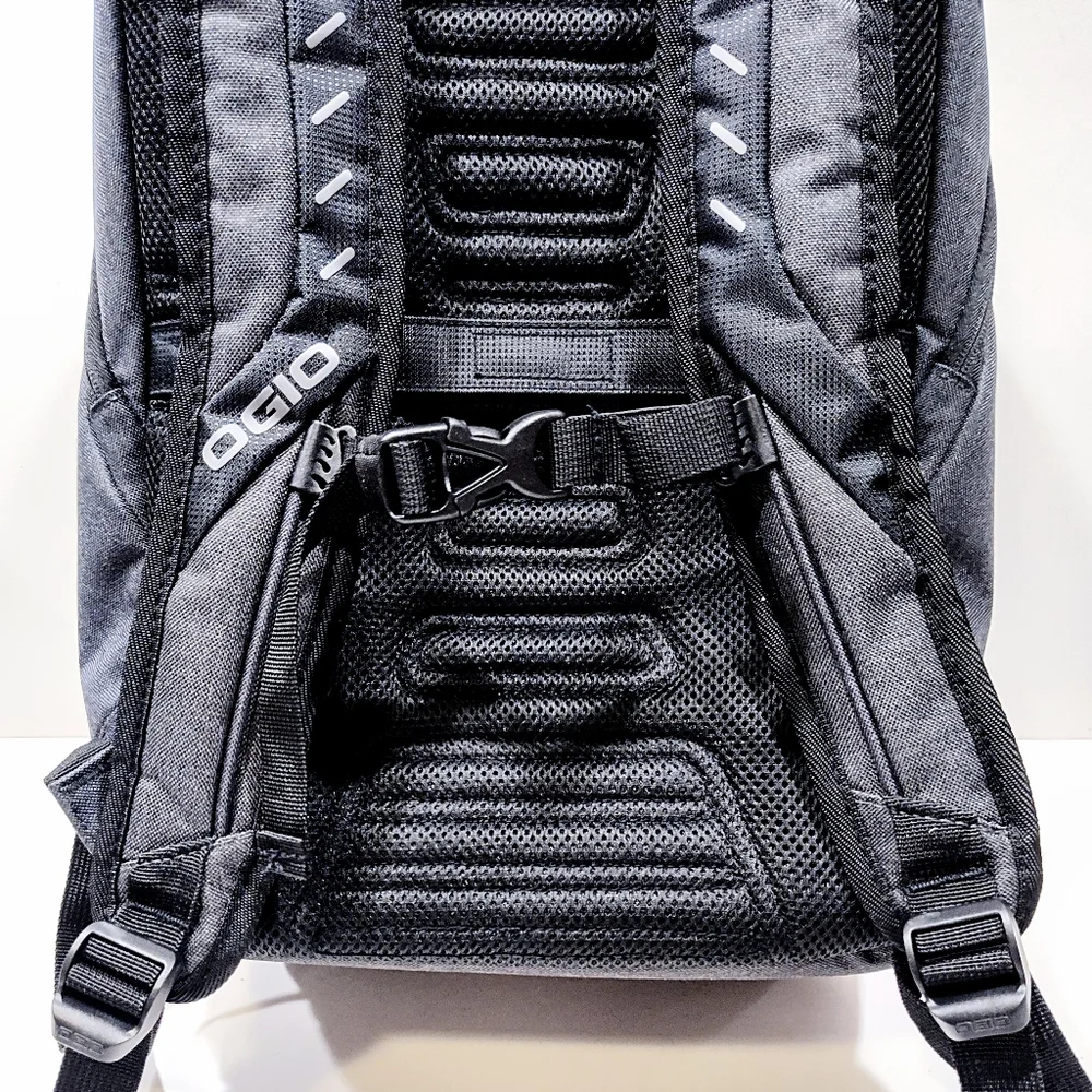 OGIO hatch pack