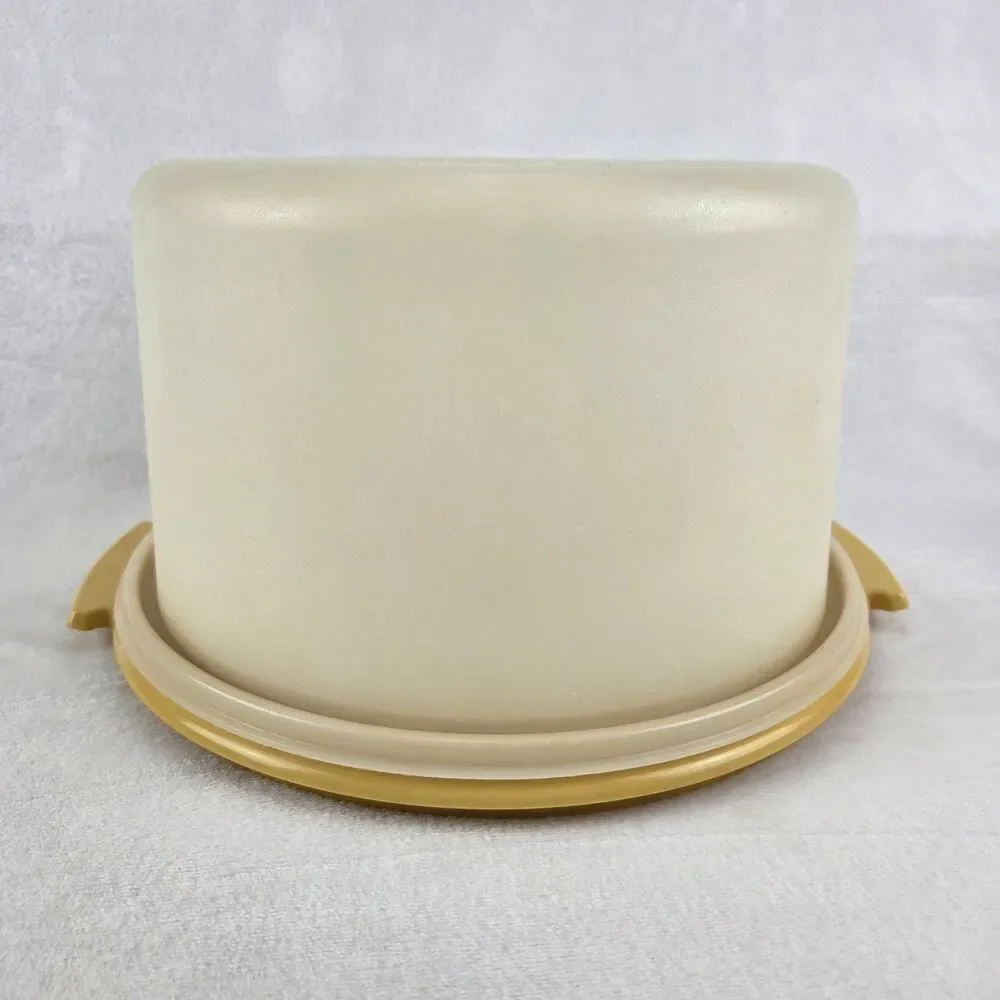Tupperware Cream and Tan Cake Keeper
